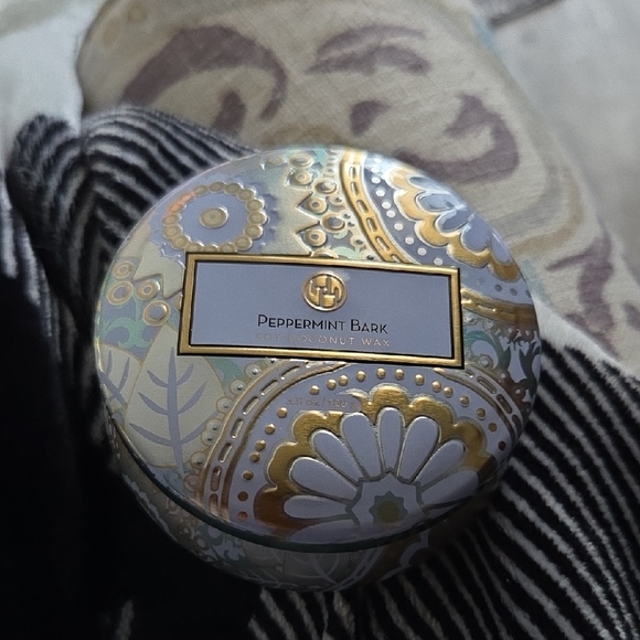 Huntington Home Other - Peppermint Bark Decorative Tin Candle - Gold & White Accents. Soy Coconut Wax.